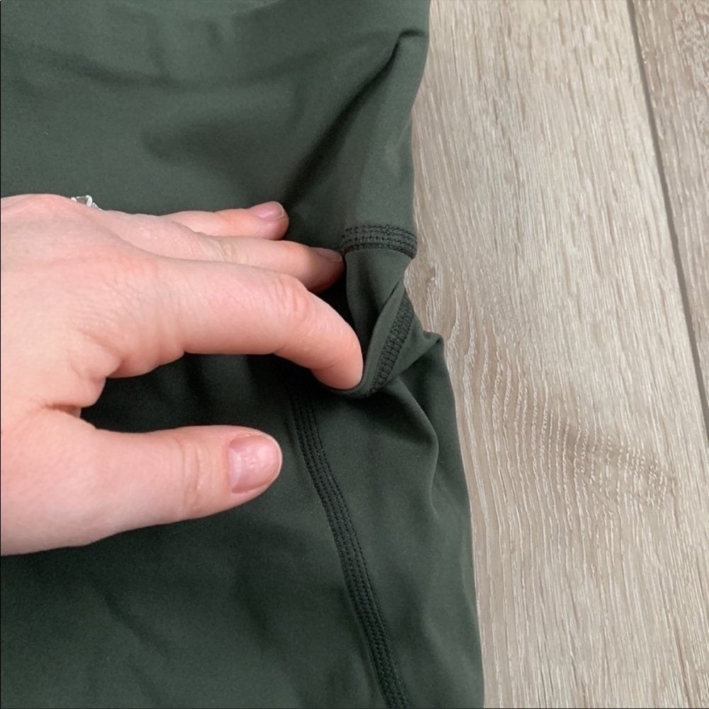 Sweaty Betty Power 6" Biker Shorts Green - Picture 4 of 6